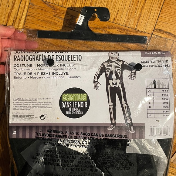 Glow in the Dark X-Ray Skeleton Costume, Men’s XXL 48-52, NWT. - Picture 6 of 12